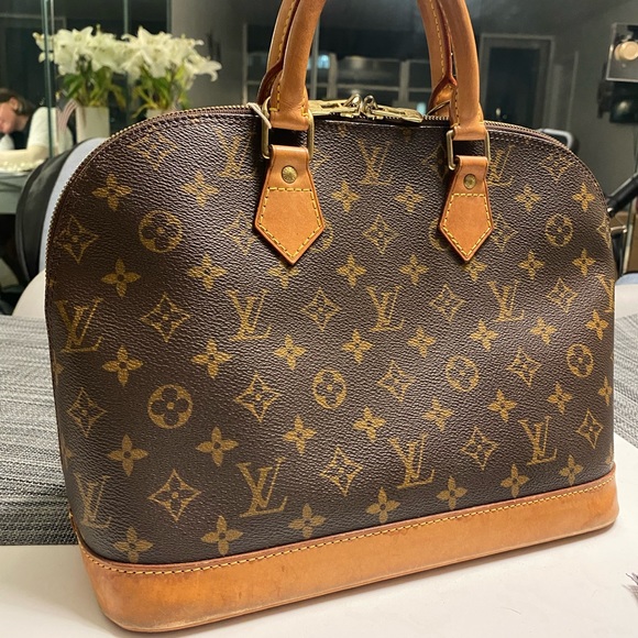 Louis Vuitton Alma bag Pm - Picture 3 of 16